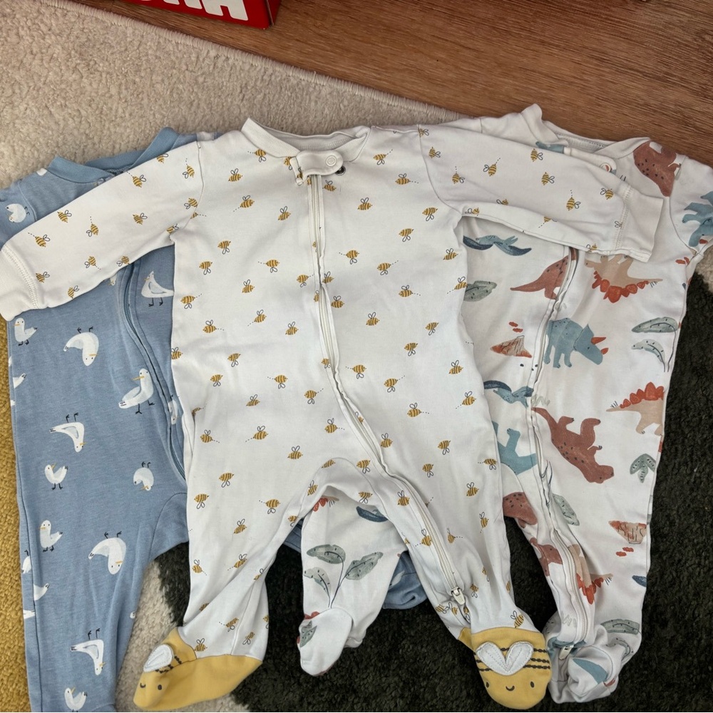 Carter’s sleeper lot